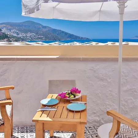Pier House Hotell *